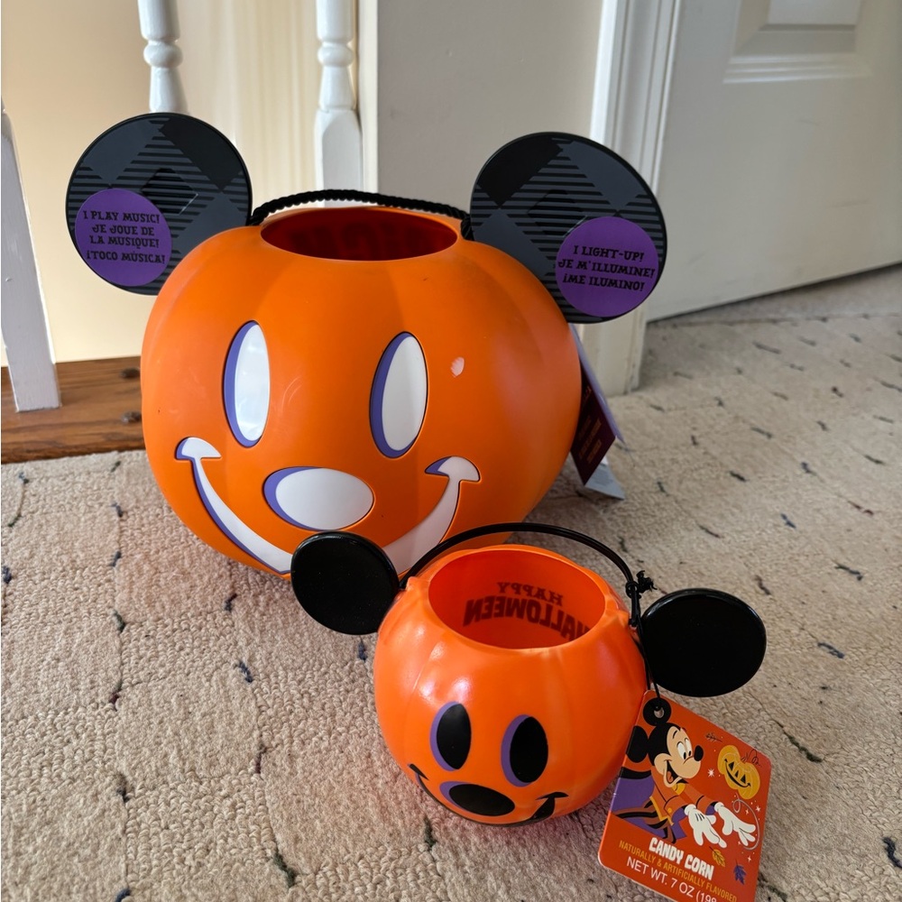 Disney Mickey Mouse Jack-O-Lantern Halloween Pumpkin Bucket - Large Light-Up